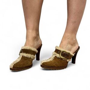 y2k Gianni Bini Brown Suede Heeled Mules with Fur Trim